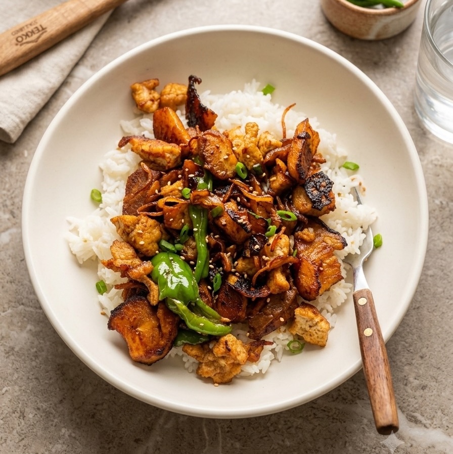 A gluten-free stir-fry rice bowl